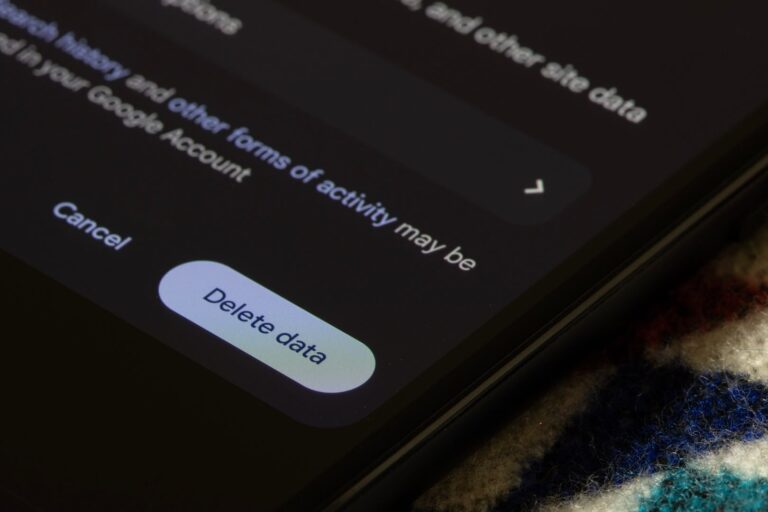 a picture of a phone with a delete data button